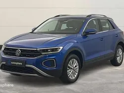 Utilisé 2023 VW T-Roc Life SUV | 21 799 € (Prix juste)