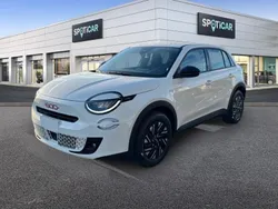 Ice white Utilisé 2025 Fiat 600E Red SUV | 26 990 € (Bon prix)