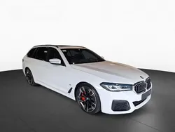 Blanc Utilisé 2022 BMW 530 M Sport Break | 54 990 € (Prix cher)