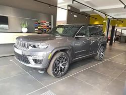 Gris Utilisé 2024 Jeep Grand Cherokee SUV | 79 890 €