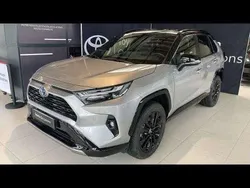 Utilisé 2025 Toyota RAV4 Hybrid SUV | 45 990 € (Prix assez cher)
