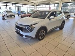 Blanc Occasion 2023 Kia Sportage Motion SUV | 24 790 € (Bon prix)