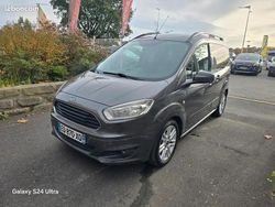 Gris Utilisé 2017 Ford Tourneo Courier Monospace | 7 990 €