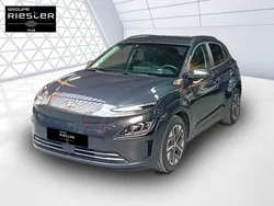 Gris Utilisé 2022 Hyundai Kona SUV | 25 680 € (Prix juste)