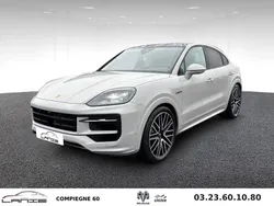 Blanc Utilisé 2025 Porsche Cayenne SUV | 149 890 €