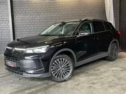 Noir Utilisé 2024 VW Tiguan Life SUV | 38 964 € (Prix juste)