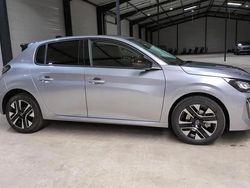 Gris Nouvelle 2025 Peugeot 208 Allure+ Citadine | 23 400 € (Prix cher)