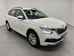Blanc Utilisé 2023 Skoda Kamiq Ambition SUV | 19 990 € (Prix juste)