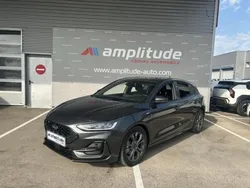 Rouge Utilisé 2025 Ford Focus ST-Line X | 26 999 € (Prix assez cher)