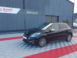 Noir Utilisé 2019 Peugeot 208 Allure Citadine | 11 590 € (Prix assez cher)