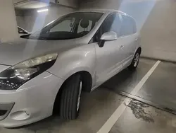 Utilisé 2012 Renault Scénic III Expression Monospace | 3 790 € (Prix juste)