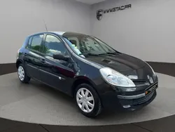 Noir Utilisé 2006 Renault Clio II Authentique Berline | 2 990 € (Bon prix)