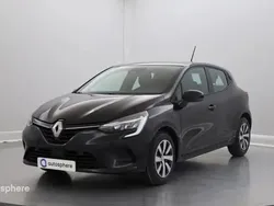 Noir Utilisé 2023 Renault Clio V Equilibre Berline | 16 499 € (Prix juste)
