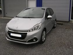 Gris Utilisé 2018 Peugeot 208 Style Citadine | 10 390 € (Prix assez cher)