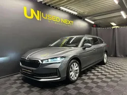 Gris Utilisé 2024 Skoda Superb Selection Break | 33 825 € (Bon prix)