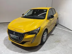 Blanc Utilisé 2022 Peugeot 208 Active Citadine | 11 990 € (Prix juste)