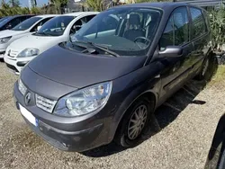 Gris Utilisé 2005 Renault Scénic II Expression Monospace | 4 990 € (Prix cher)