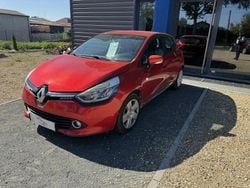 Rouge Utilisé 2014 Renault Clio Zen Coupé | 8 990 €