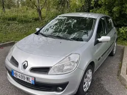 Utilisé 2006 Renault Clio II Authentique Berline | 3 400 € (Prix juste)