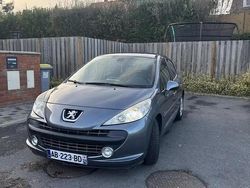 Occasion 2009 Peugeot 207 Berline | 2 800 € (Prix juste)