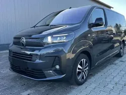 Gris Nouvelle 2025 Citroën Spacetourer Business Class Van | 46 590 € (Prix assez cher)