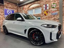 Gris Occasion 2025 BMW X5 M Sport SUV | 93 815 €