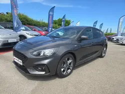 Utilisé 2020 Ford Focus ST-Line Berline | 17 999 € (Prix juste)