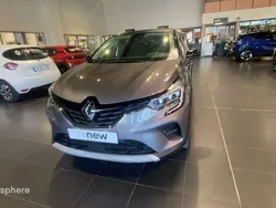 Gris Utilisé 2024 Renault Captur Evolution SUV | 18 999 € (Prix juste)
