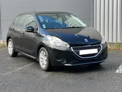 Noir Utilisé 2015 Peugeot 208 Citadine | 4 990 € (Super prix)