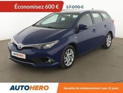Bleu Occasion 2016 Toyota Auris Hybrid Break | 16 490 € (Prix juste)