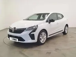 Blanc Utilisé 2024 Renault Clio V Evolution Citadine | 16 890 € (Prix juste)