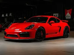 Rouge Utilisé 2016 Porsche Cayman GT4 Coupé | 97 990 € (Prix cher)