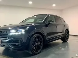 Bleu Utilisé 2021 VW Touareg R SUV | 64 990 € (Prix juste)