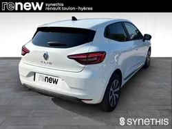 Blanc Utilisé 2023 Renault Clio V Evolution Citadine | 14 490 € (Prix juste)
