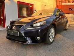 Bleu Utilisé 2014 Lexus IS300h Berline | 19 990 €