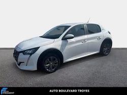 Blanc Utilisé 2021 Peugeot e-208 Style Citadine | 13 990 € (Prix juste)