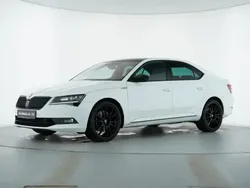 Blanc Utilisé 2017 Skoda Superb SportLine Berline | 27 889 € (Prix juste)
