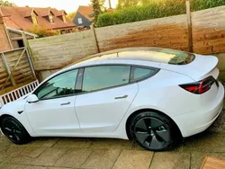 Blanc Utilisé 2021 Tesla Model 3 Standard Range Plus Berline | 23 499 € (Super prix)