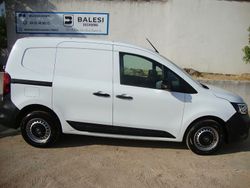 Blanc Utilisé 2023 Renault Kangoo Monospace | 18 500 € (Prix juste)
