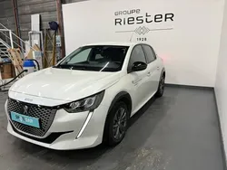 Blanc Utilisé 2022 Peugeot e-208 Style Citadine | 15 970 € (Bon prix)