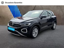 Noir intense nacrée Utilisé 2023 VW T-Roc Life SUV | 21 900 € (Prix juste)