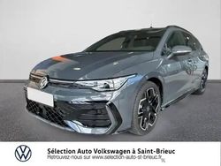 Gris dauphin métallisée Utilisé 2024 VW Golf VIII R-line Break | 36 490 € (Prix assez cher)