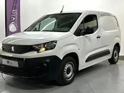 Blanc Utilisé 2019 Peugeot Partner Premium Monospace | 12 990 €