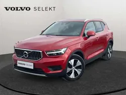 Rouge Utilisé 2021 Volvo XC40 Momentum SUV | 32 810 € (Prix juste)