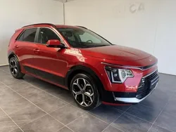 Rouge Utilisé 2024 Kia Niro Premium SUV | 26 890 € (Prix juste)