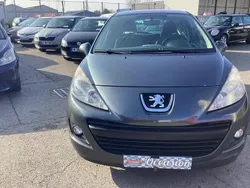 Gris Utilisé 2013 Peugeot 207 Berline | 5 900 € (Prix assez cher)