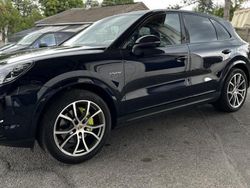 Utilisé 2018 Porsche Cayenne SUV | 44 500 € (Prix assez cher)