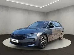Gris Utilisé 2024 Skoda Octavia SportLine Break | 33 950 € (Prix juste)