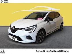 Blanc Utilisé 2023 Renault Clio V Evolution | 13 490 € (Bon prix)