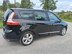 Utilisé 2011 Renault Scénic III Dynamique Monospace | 2 550 €